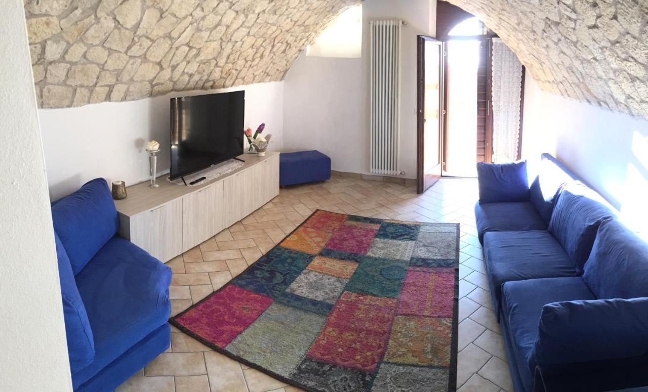 L'antico Granaio Apartment *